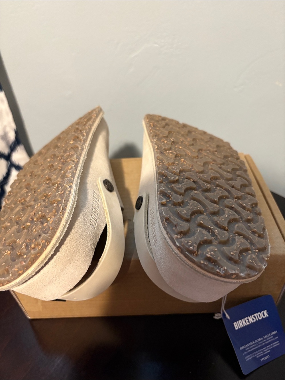 NWT and Box - Women's Birkenstock Lutry Premium Suede in Eggshell - Size 39 - Picture 7 of 8